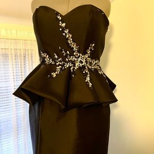 Gown Black with jewels